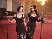 ������� ����� ��&nbsp;������ The Alibi Sisters: ��� ������� ����� ���������, ����� ��������