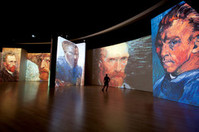  Van Gogh Alive    -